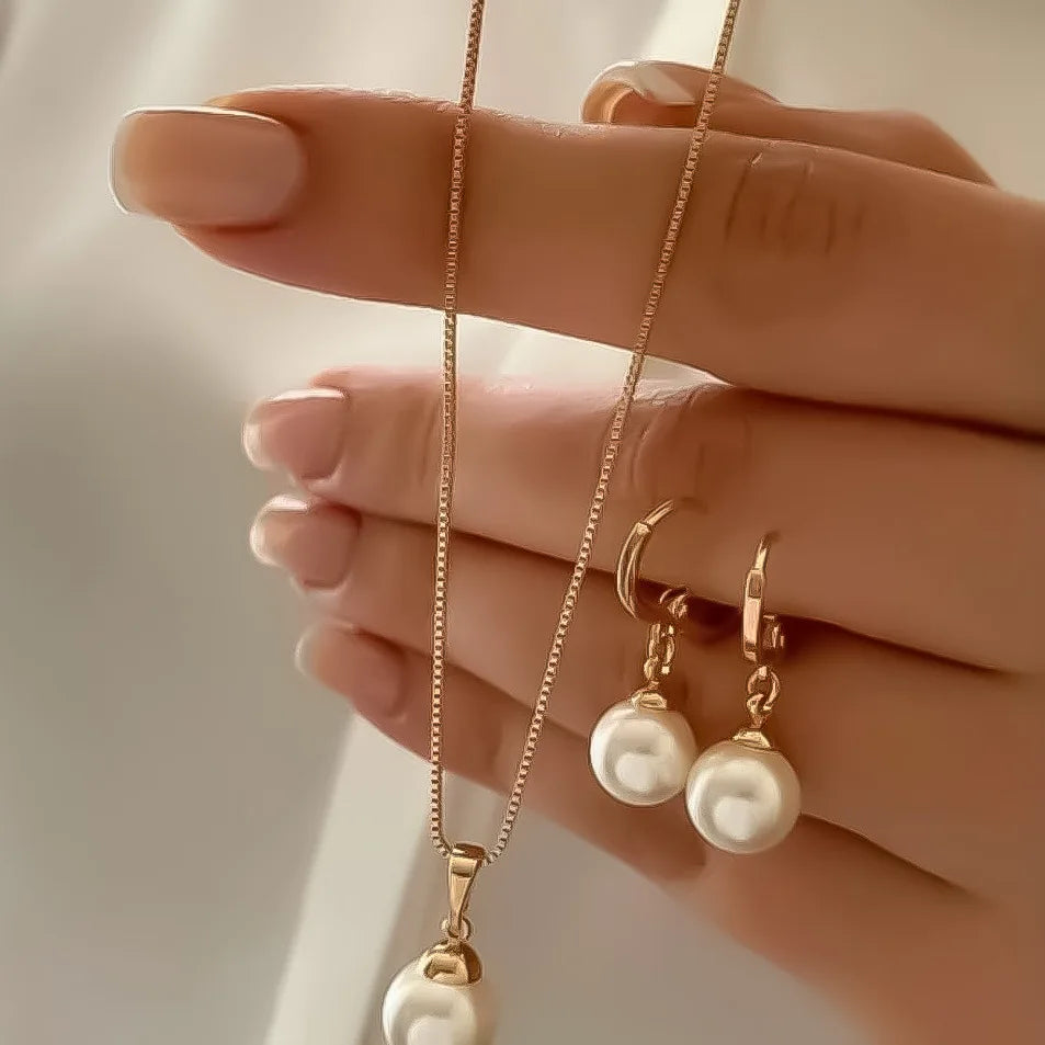 Dainty Pearl Jewelry Set