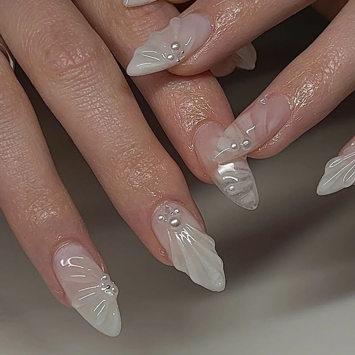 Cat-Eye Peach Blossom Nails