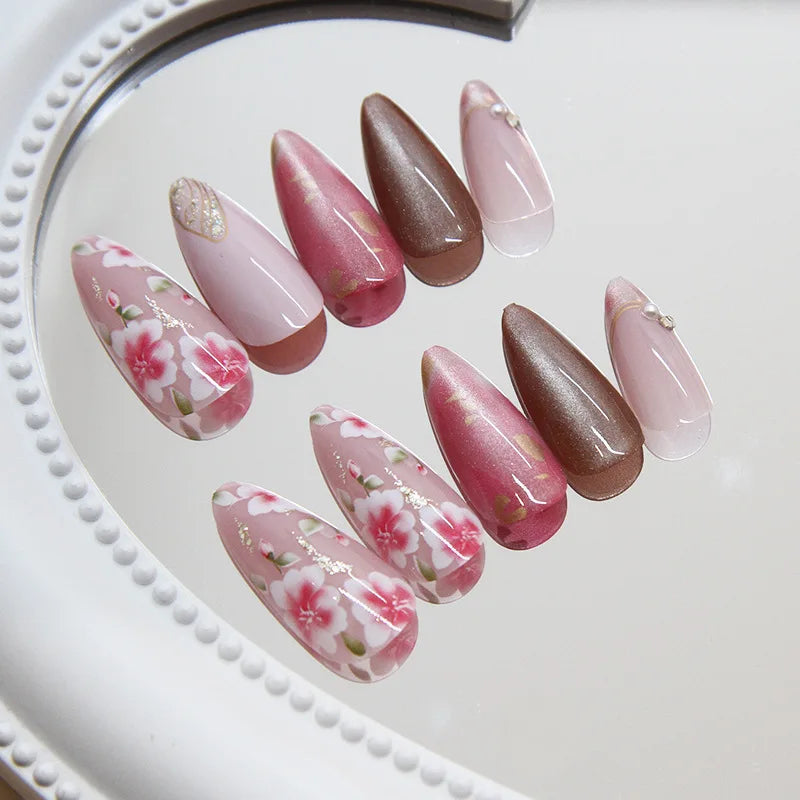 Cat-Eye Peach Blossom Nails