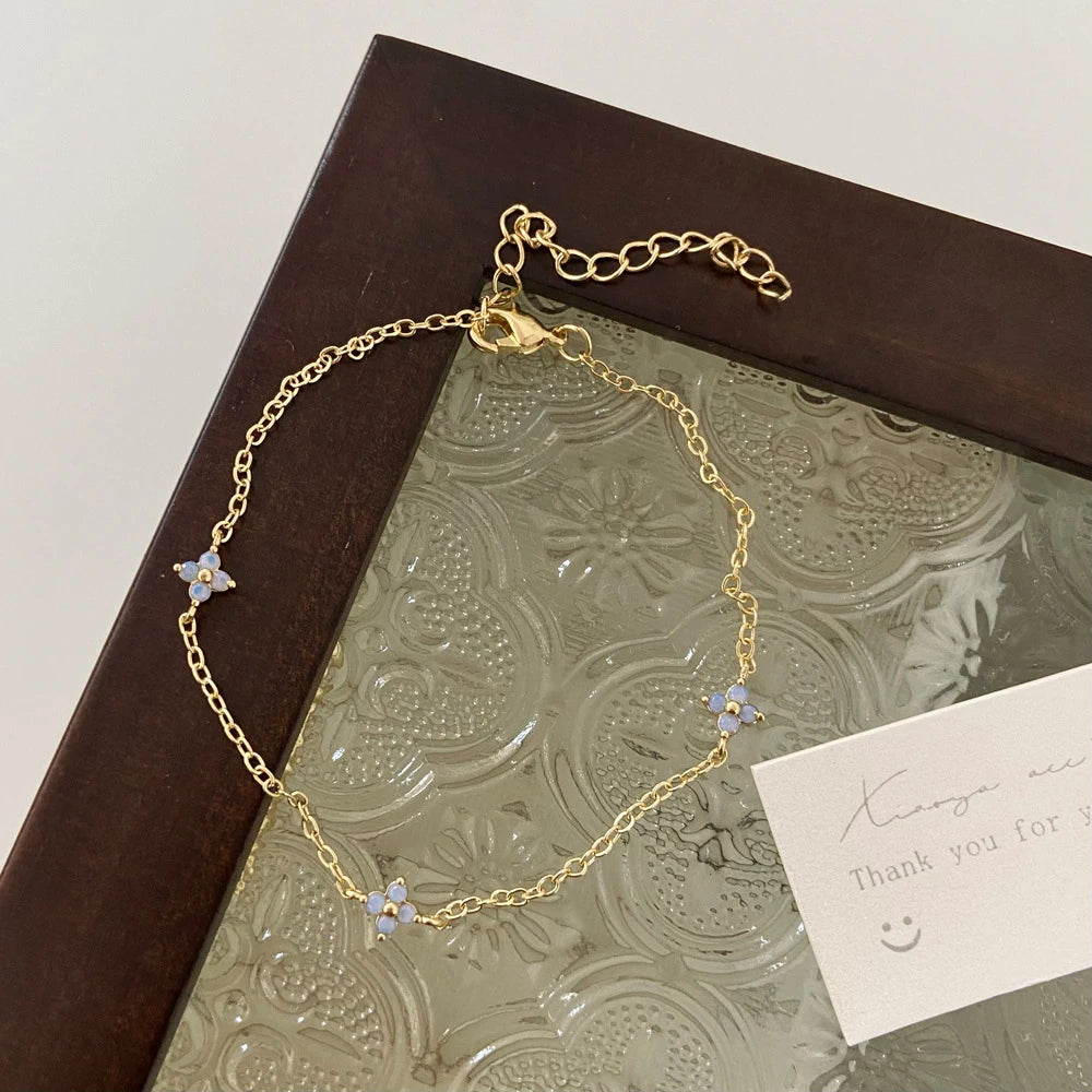 Trendy Leaf Zircon Necklace – Elegant Women’s Chain Jewelry