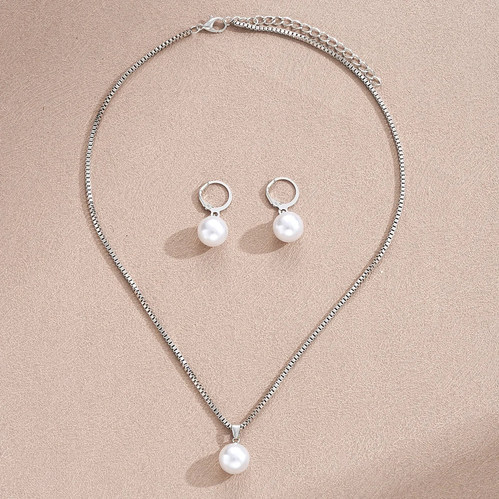 Dainty Pearl Jewelry Set