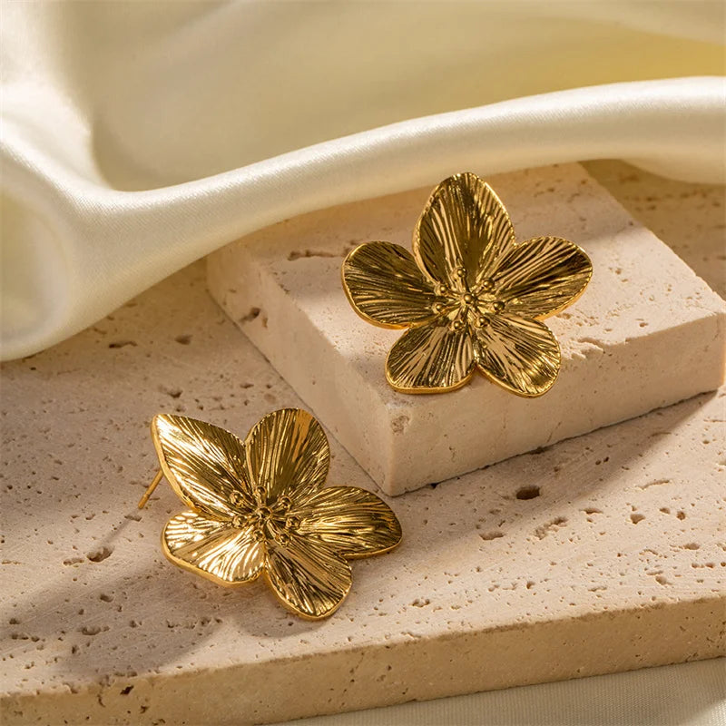 Elegant Gold Blossom Earrings