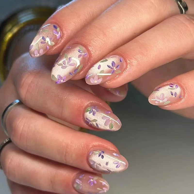 Cat-Eye Peach Blossom Nails