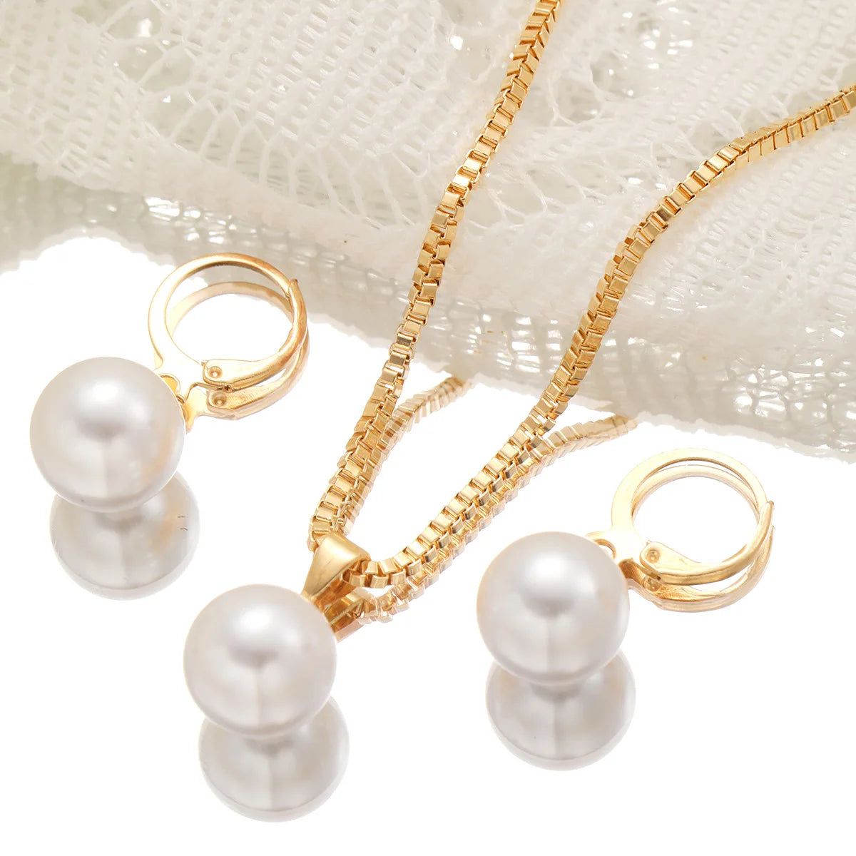 Dainty Pearl Jewelry Set