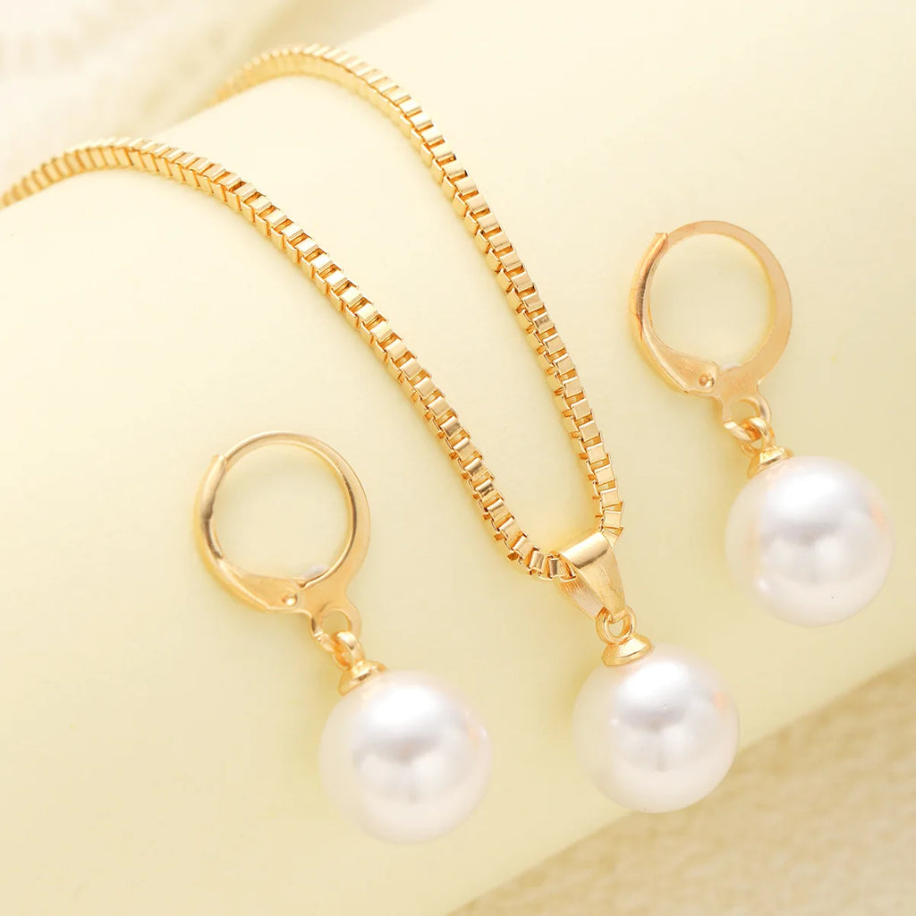 Dainty Pearl Jewelry Set