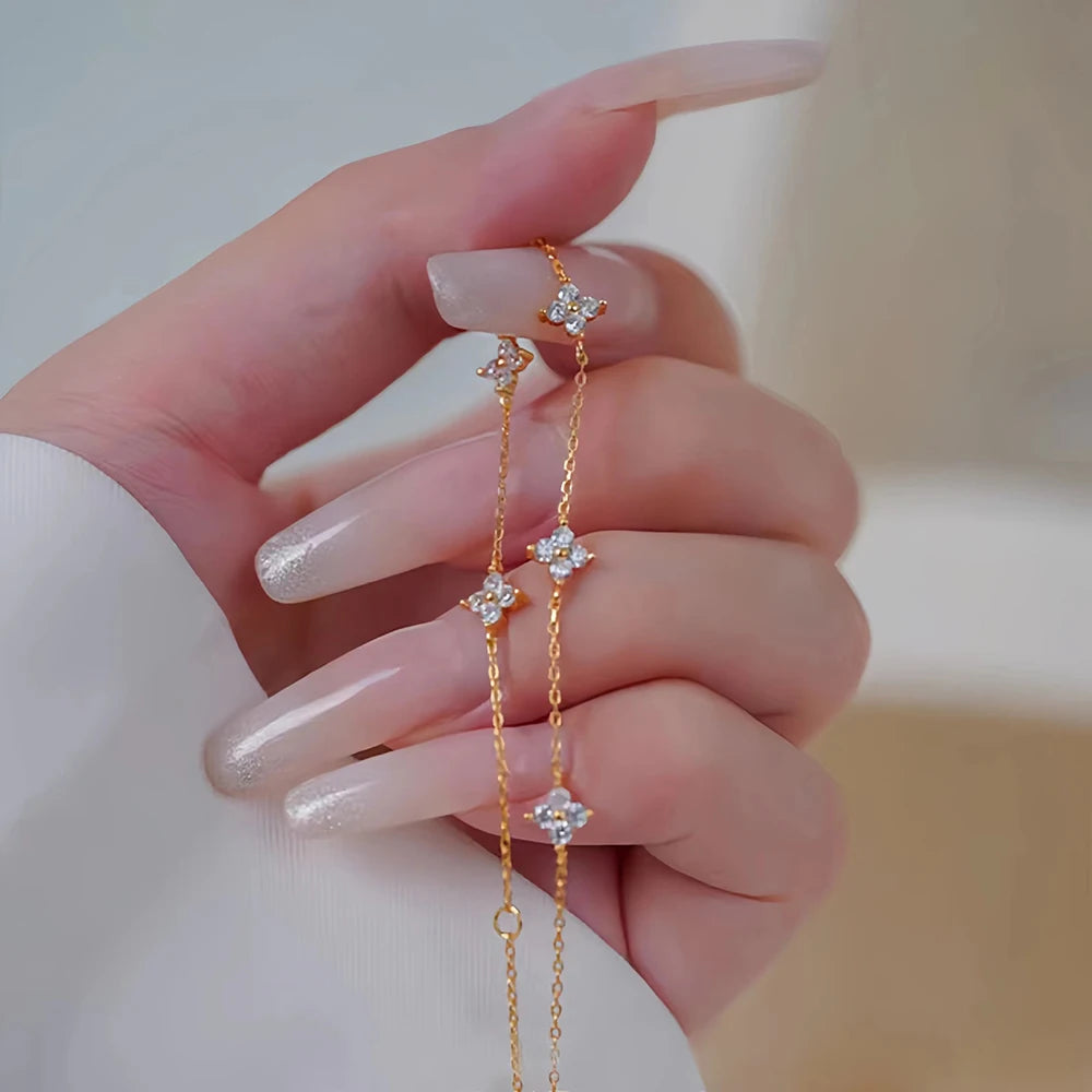 Trendy Leaf Zircon Necklace – Elegant Women’s Chain Jewelry