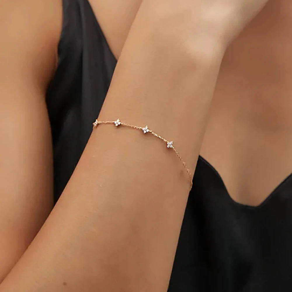 Trendy Leaf Zircon Necklace – Elegant Women’s Chain Jewelry