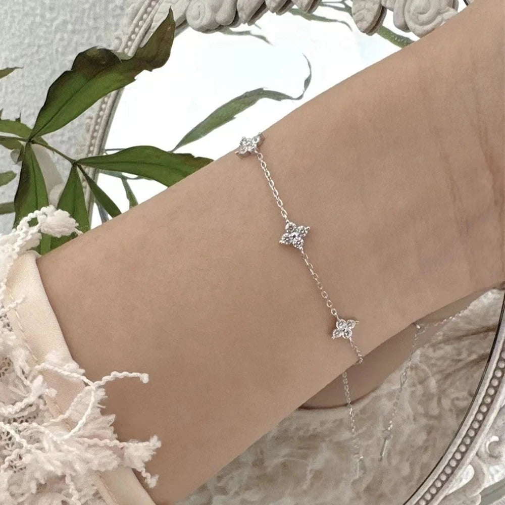 Trendy Leaf Zircon Necklace – Elegant Women’s Chain Jewelry